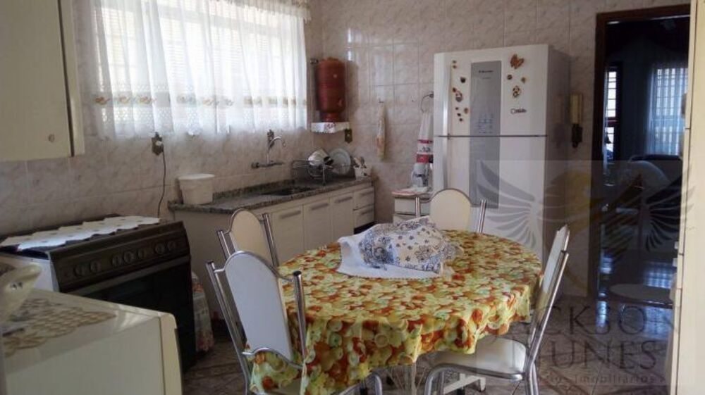 Casa, 3 quartos, 320 m² - Foto 2