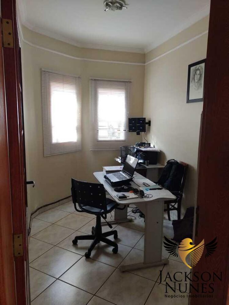 Casa, 3 quartos, 182 m² - Foto 4