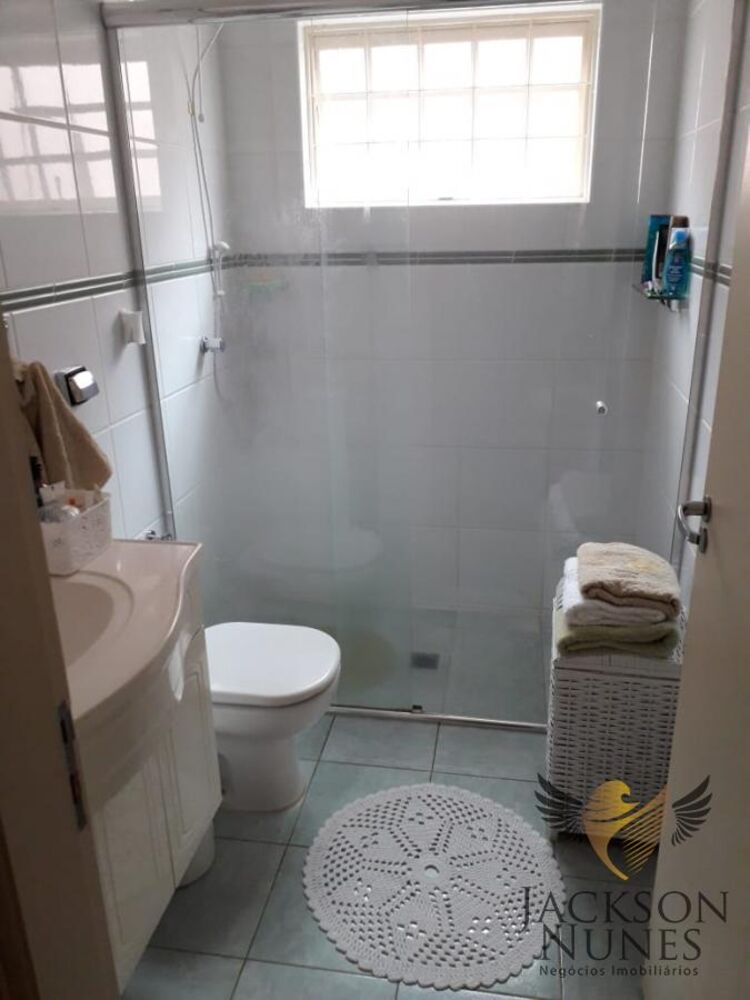 Casa, 3 quartos, 215 m² - Foto 4