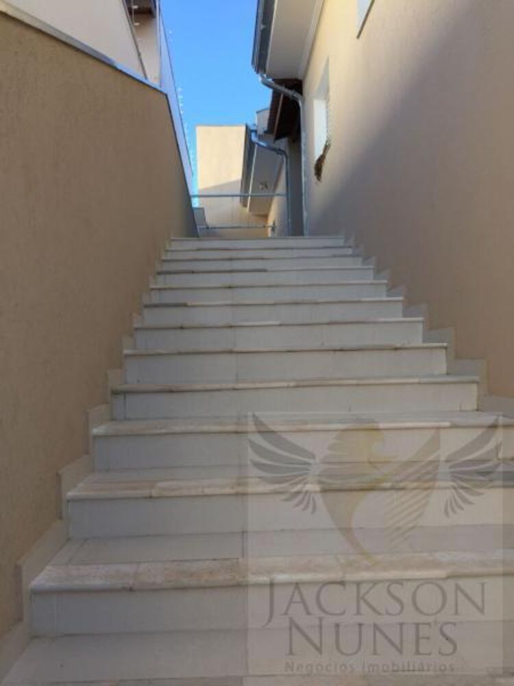 Casa, 3 quartos, 210 m² - Foto 1