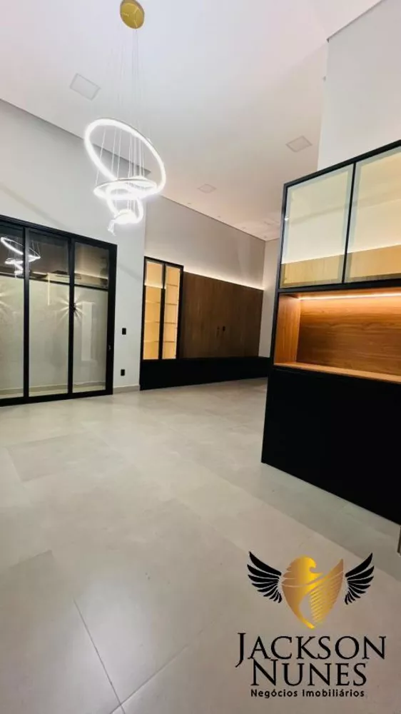 Casa de Condomínio à venda com 4 quartos, 322m² - Foto 2