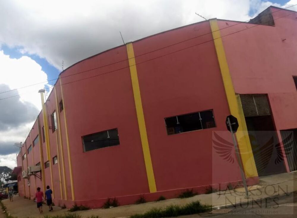 Prédio Inteiro à venda, 600m² - Foto 2