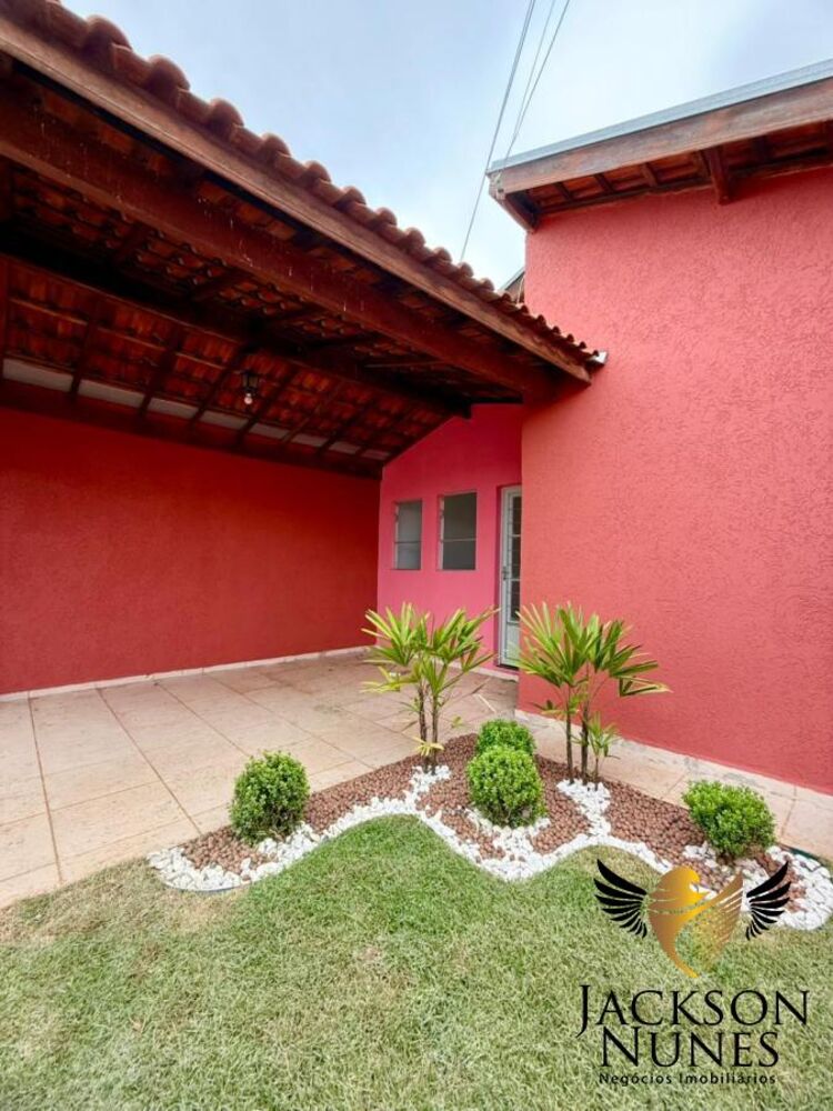 Casa à venda com 2 quartos, 160m² - Foto 1