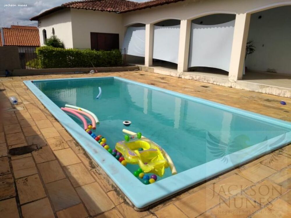 Casa, 6 quartos, 500 m² - Foto 1