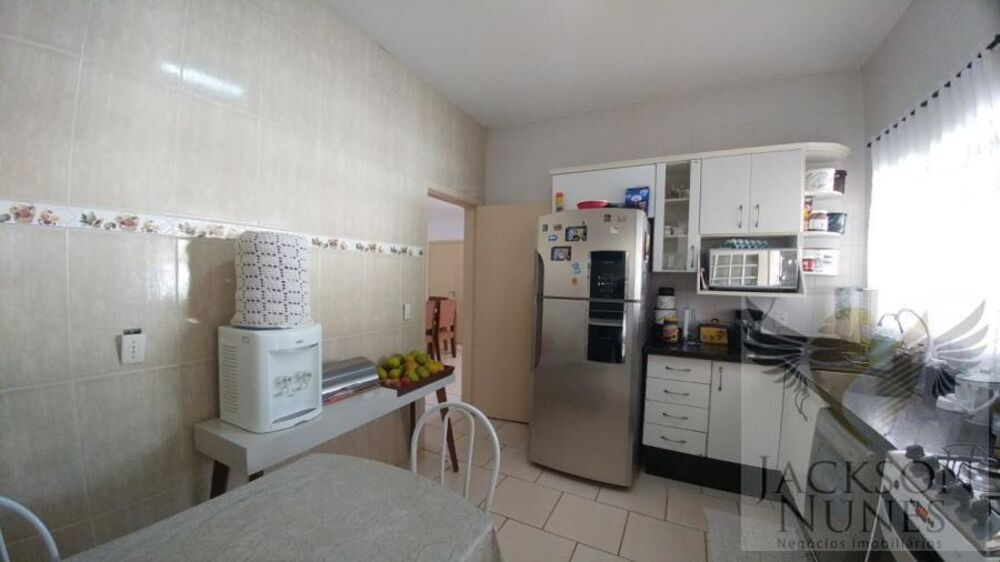 Casa, 4 quartos, 200 m² - Foto 3