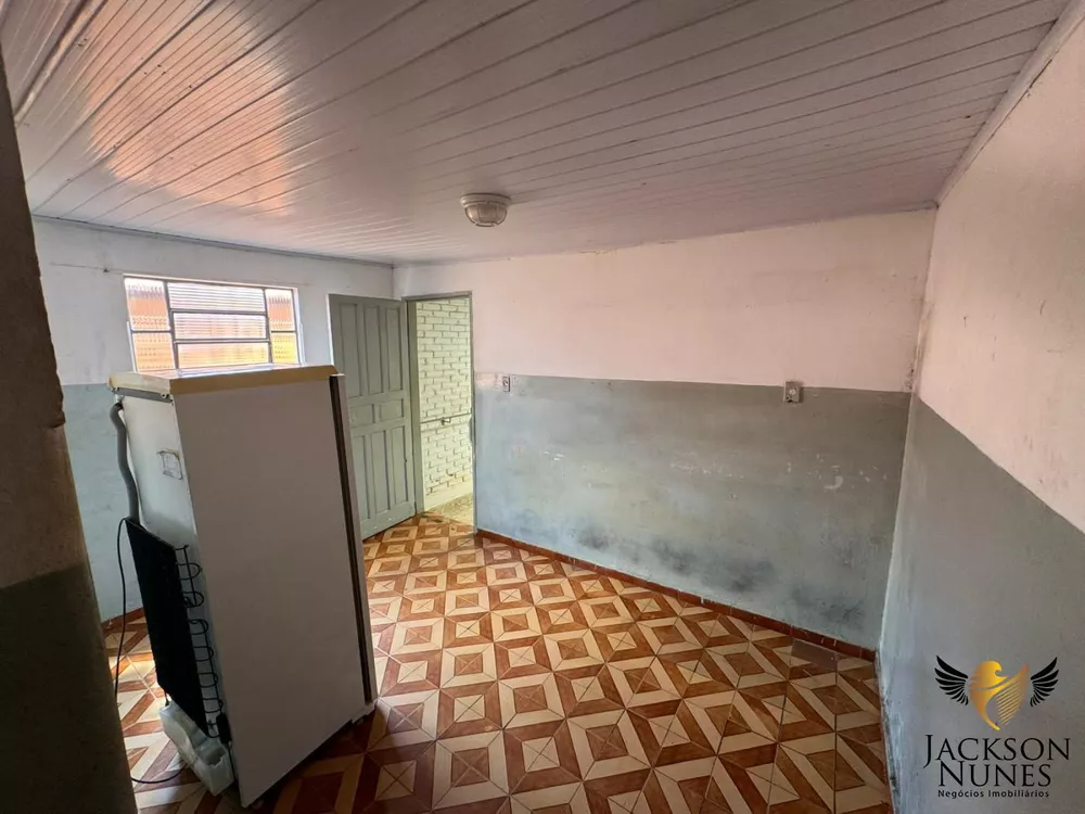 Casa à venda com 2 quartos, 150m² - Foto 4