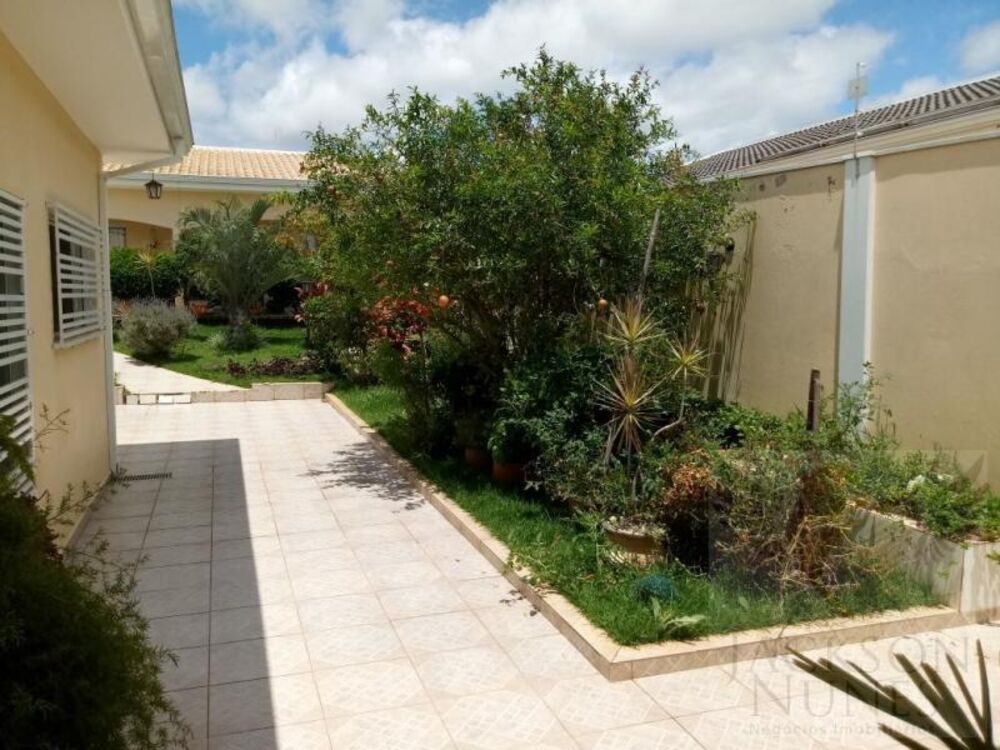 Casa, 5 quartos, 430 m² - Foto 1