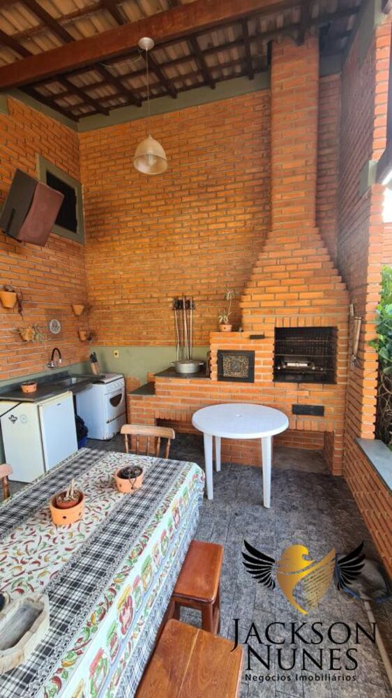 Casa, 2 quartos, 199 m² - Foto 1
