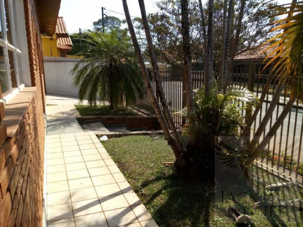 Casa, 6 quartos, 421 m² - Foto 1