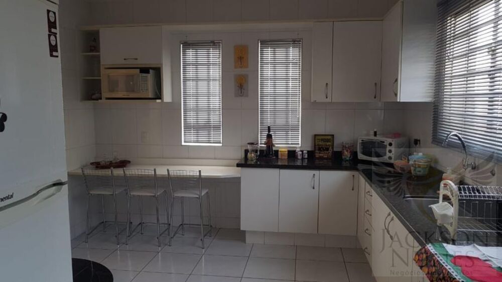 Casa, 271 m² - Foto 2