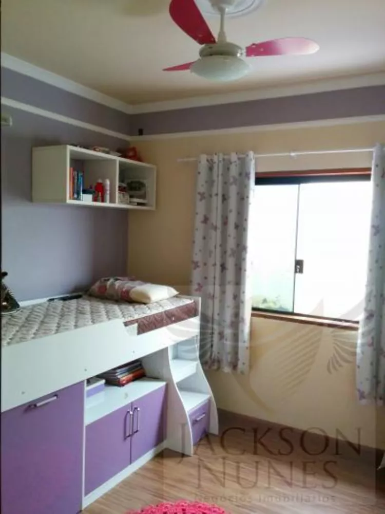 Casa, 3 quartos, 205 m² - Foto 4