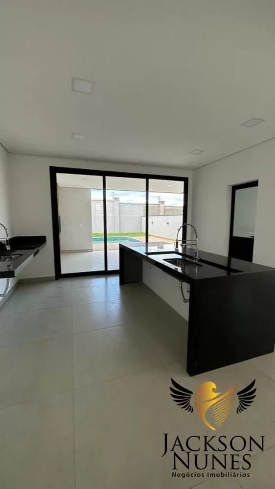 Casa de Condomínio à venda com 3 quartos, 454m² - Foto 3