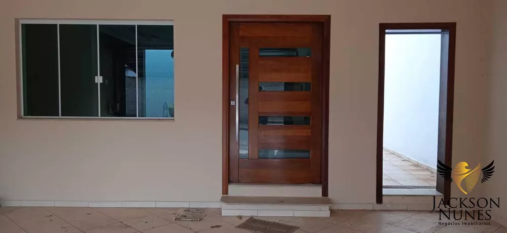 Casa, 3 quartos, 229 m² - Foto 1