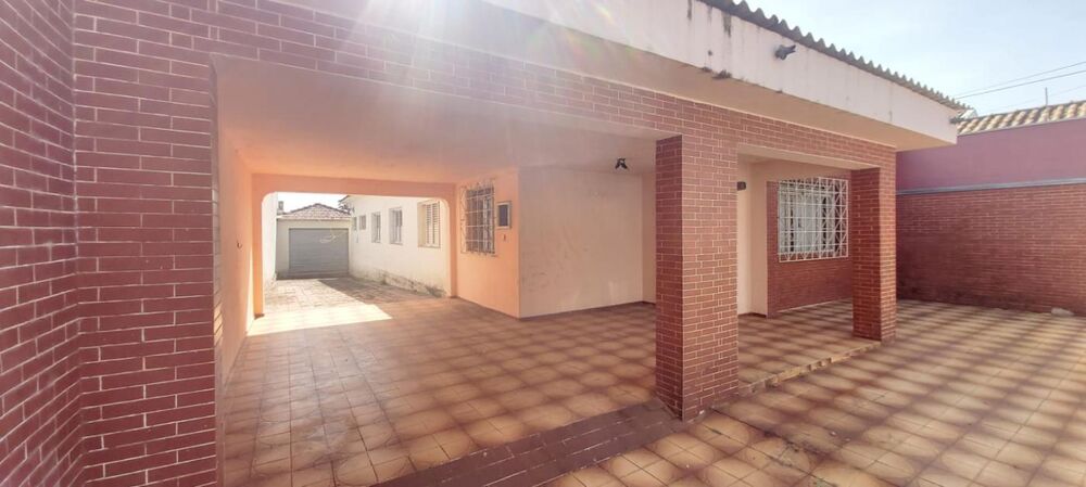 Casa, 3 quartos, 252 m² - Foto 1