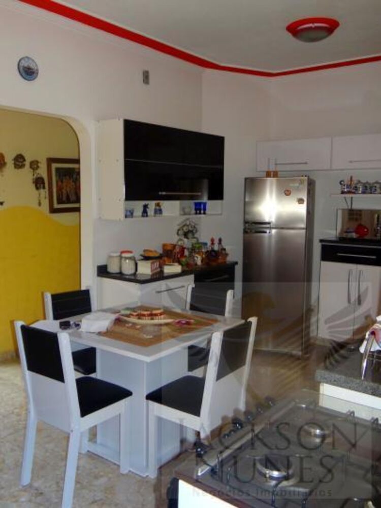 Casa, 3 quartos, 131 m² - Foto 1