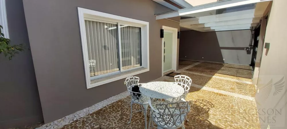 Casa, 4 quartos, 250 m² - Foto 10