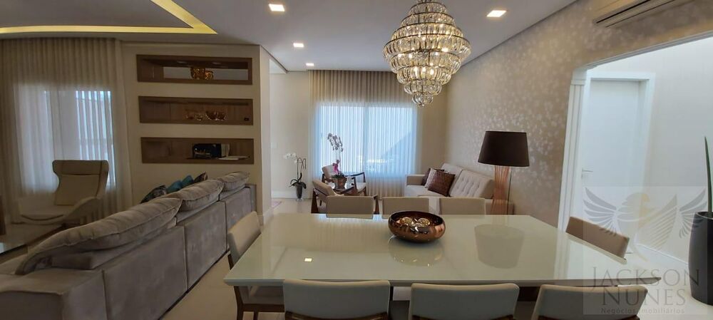 Casa, 4 quartos, 250 m² - Foto 9