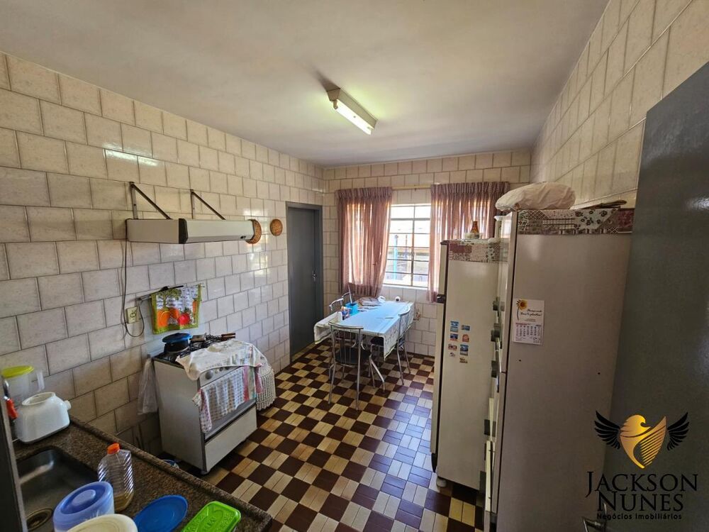 Prédio Inteiro à venda com 2 quartos, 184m² - Foto 4