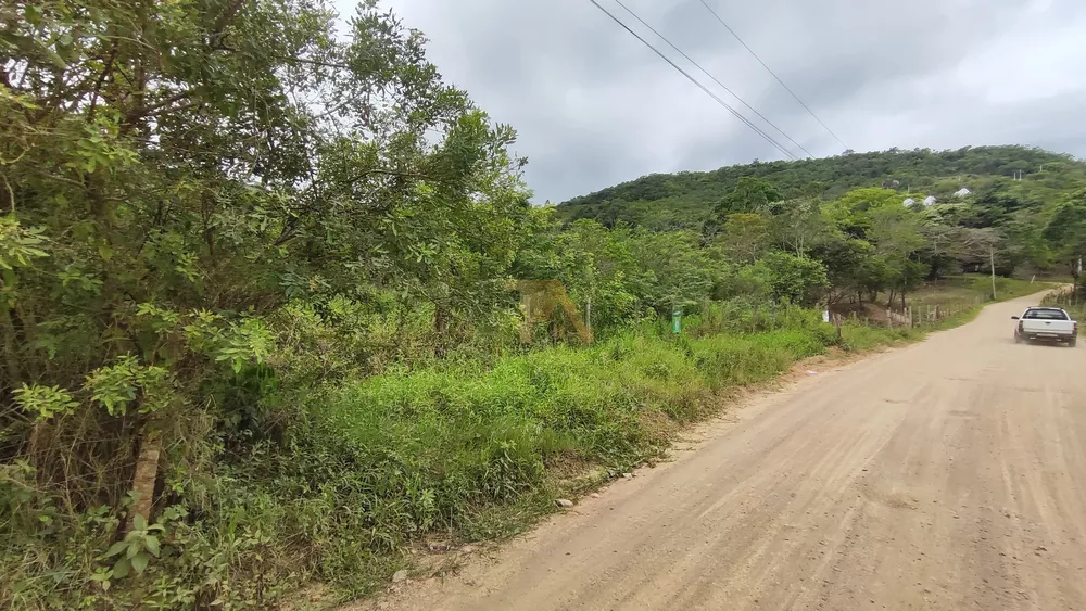 Terreno à venda, 2100m² - Foto 1