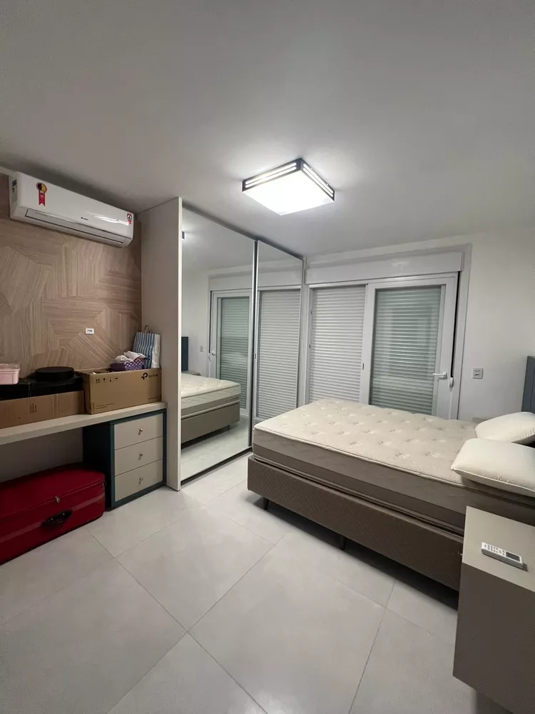 Casa, 3 quartos, 267 m² - Foto 4