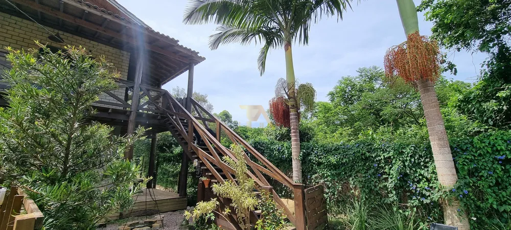 Casa, 6 quartos, 230 m² - Foto 4
