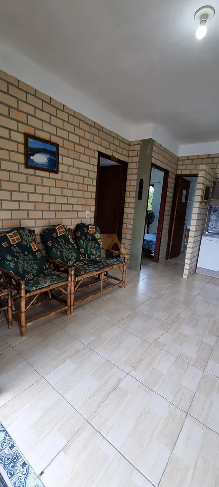 Casa, 6 quartos, 230 m² - Foto 2
