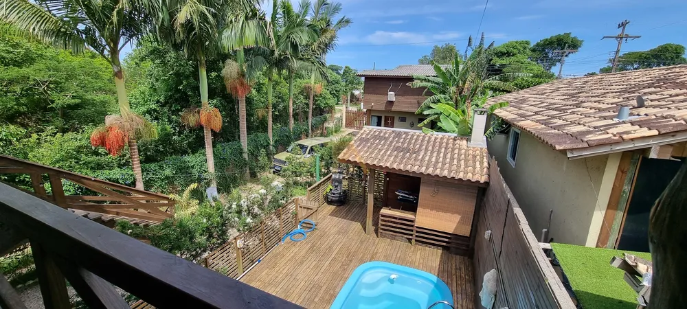 Casa, 6 quartos, 230 m² - Foto 1