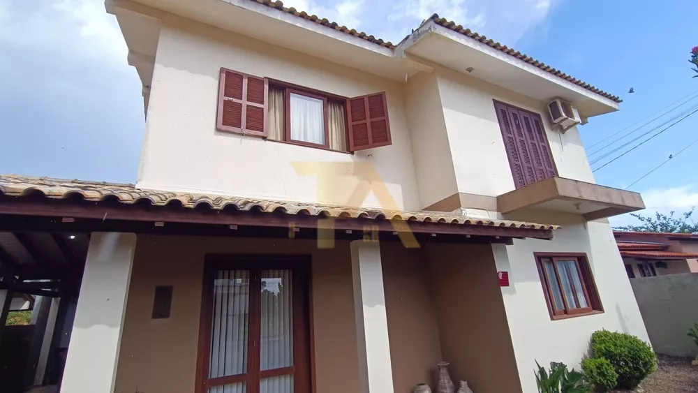 Casa à venda com 3 quartos, 300m² - Foto 4