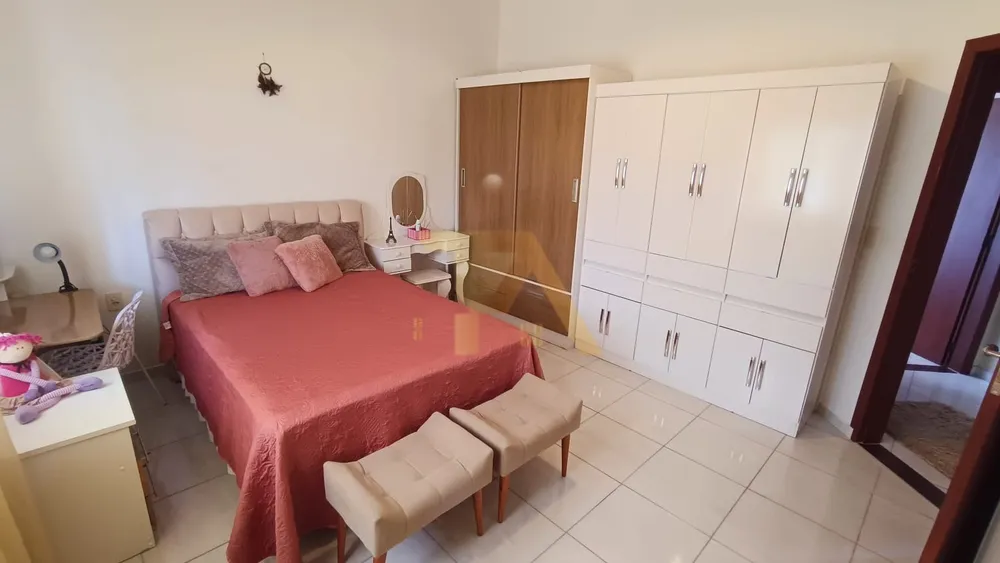 Casa, 3 quartos, 300 m² - Foto 8