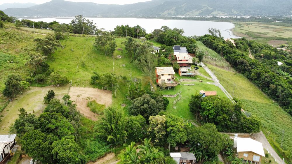 Terreno, 2100 m² - Foto 1