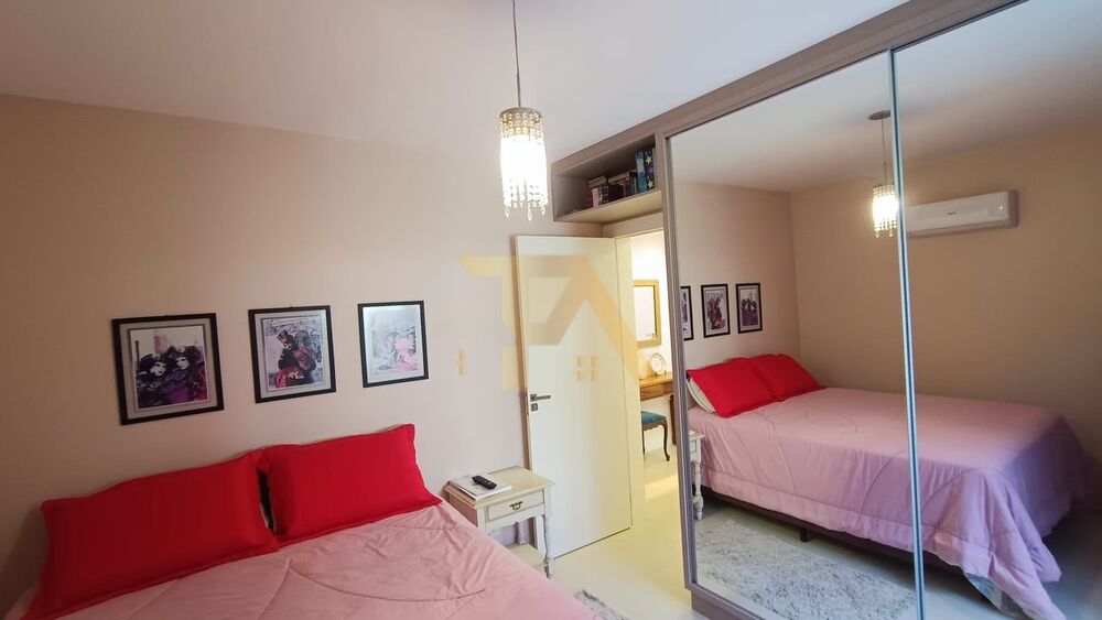 Casa, 3 quartos, 156 m² - Foto 1