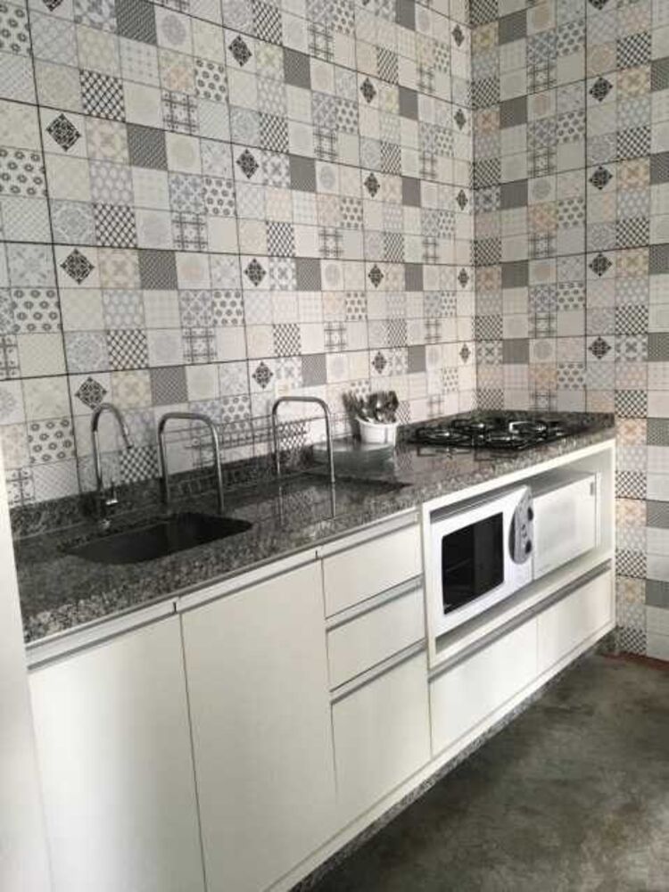 Casa, 7 quartos, 210 m² - Foto 1
