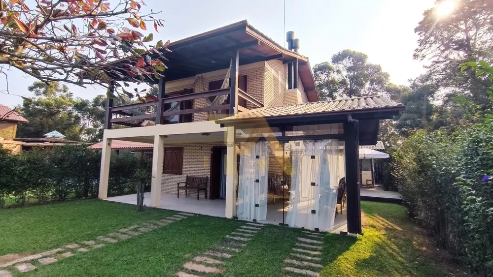 Casa à venda com 3 quartos, 165m² - Foto 2