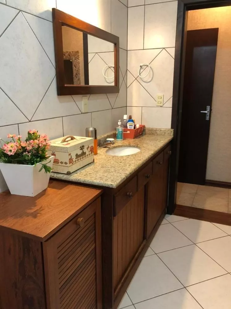 Casa, 4 quartos, 223 m² - Foto 14