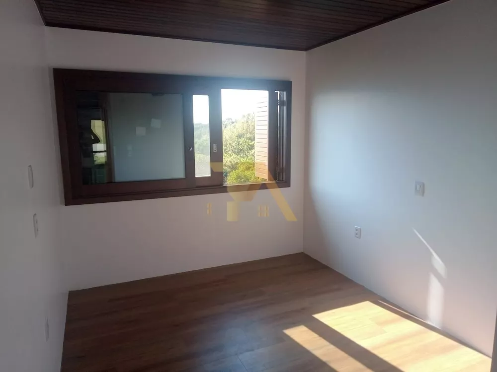 Casa à venda com 3 quartos, 195m² - Foto 8