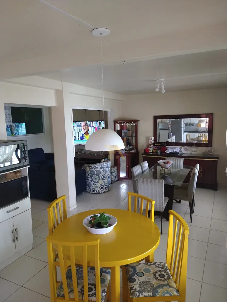 Casa, 5 quartos, 220 m² - Foto 9