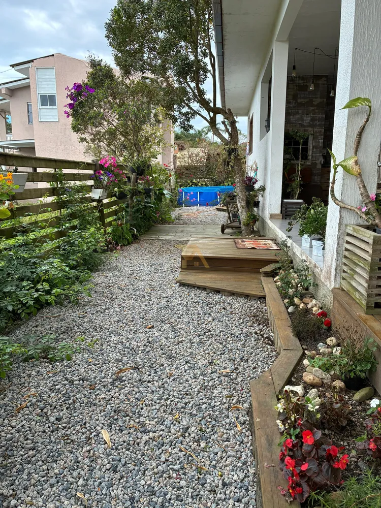 Casa, 3 quartos, 215 m² - Foto 2