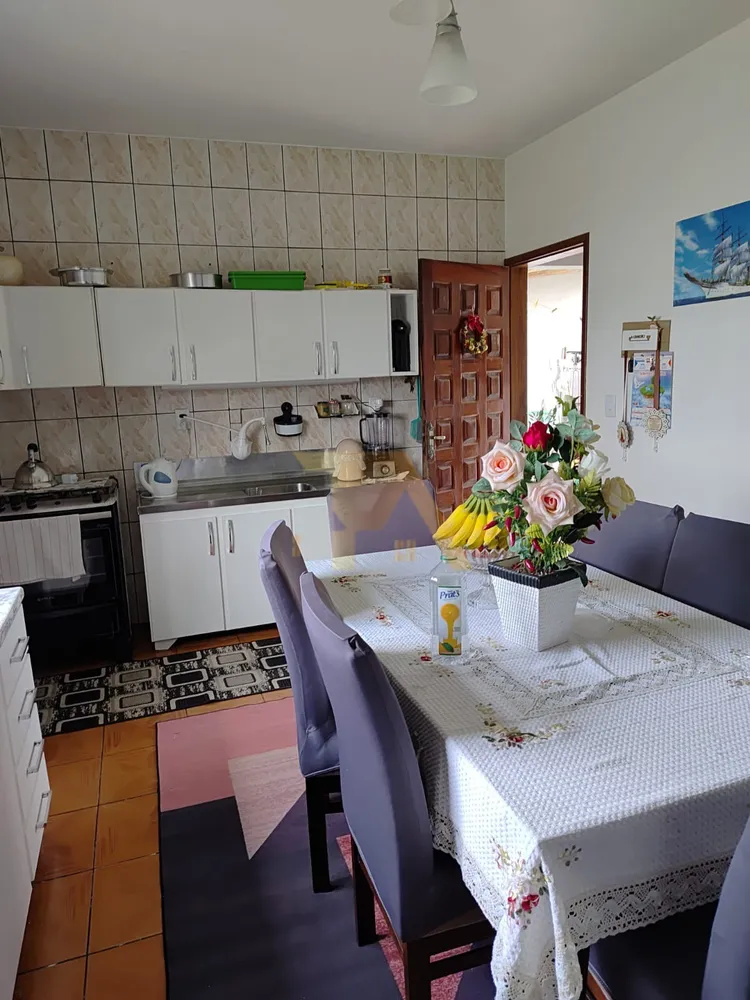 Casa, 3 quartos, 1030 m² - Foto 1