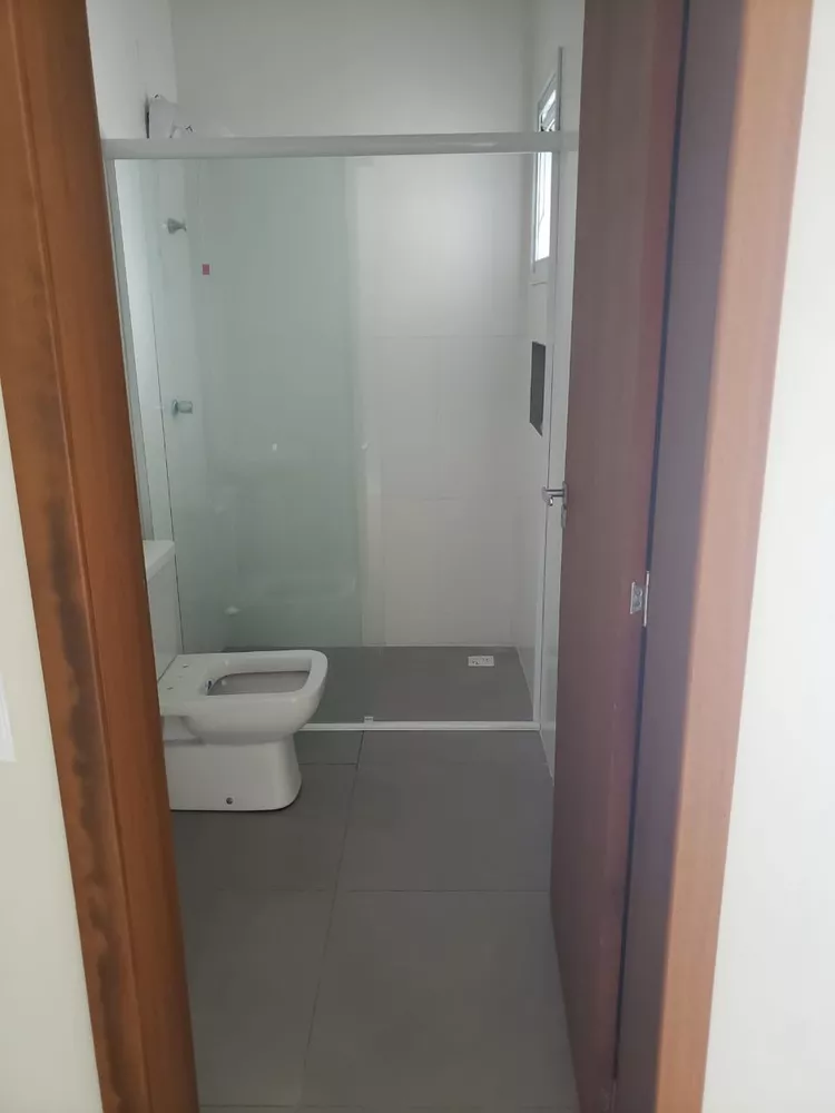 Casa à venda com 2 quartos, 92m² - Foto 9