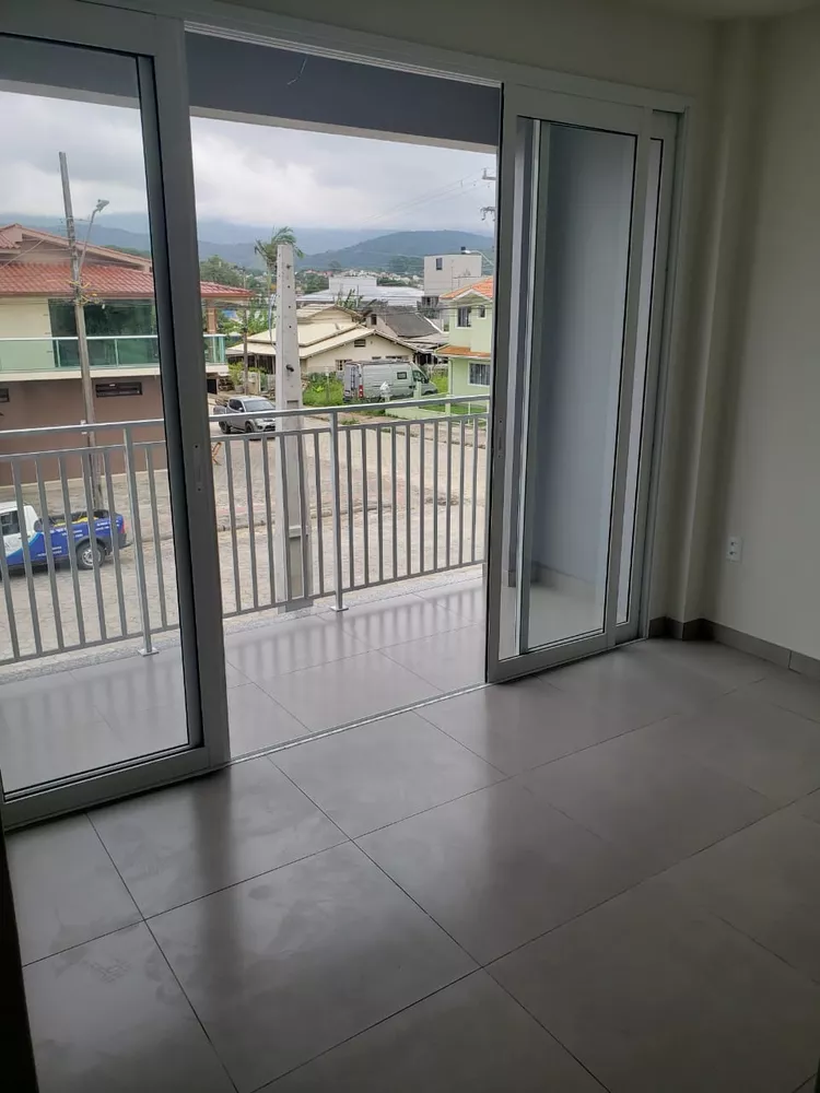 Casa à venda com 2 quartos, 92m² - Foto 6