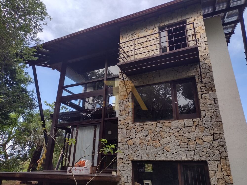 Prédio Inteiro - Foto 1