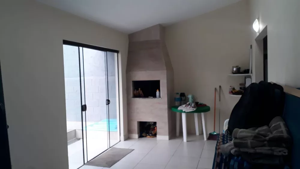 Casa à venda com 3 quartos, 170m² - Foto 4