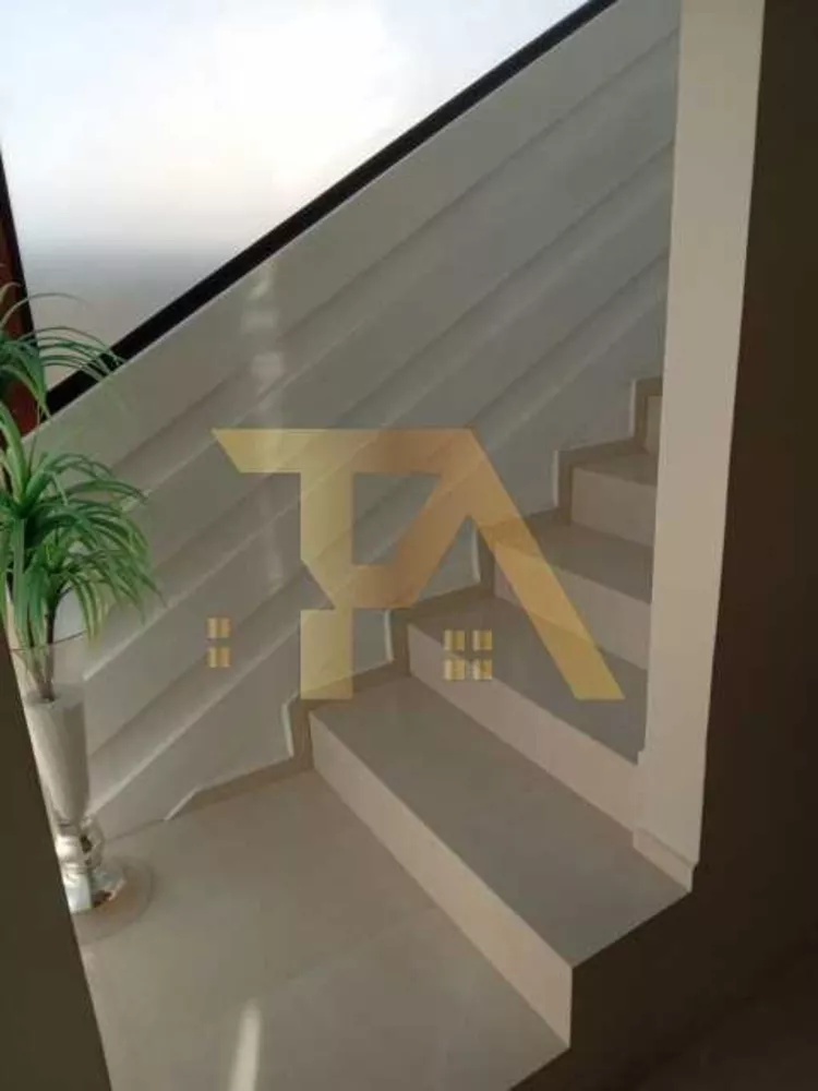 Casa, 4 quartos, 240 m² - Foto 10