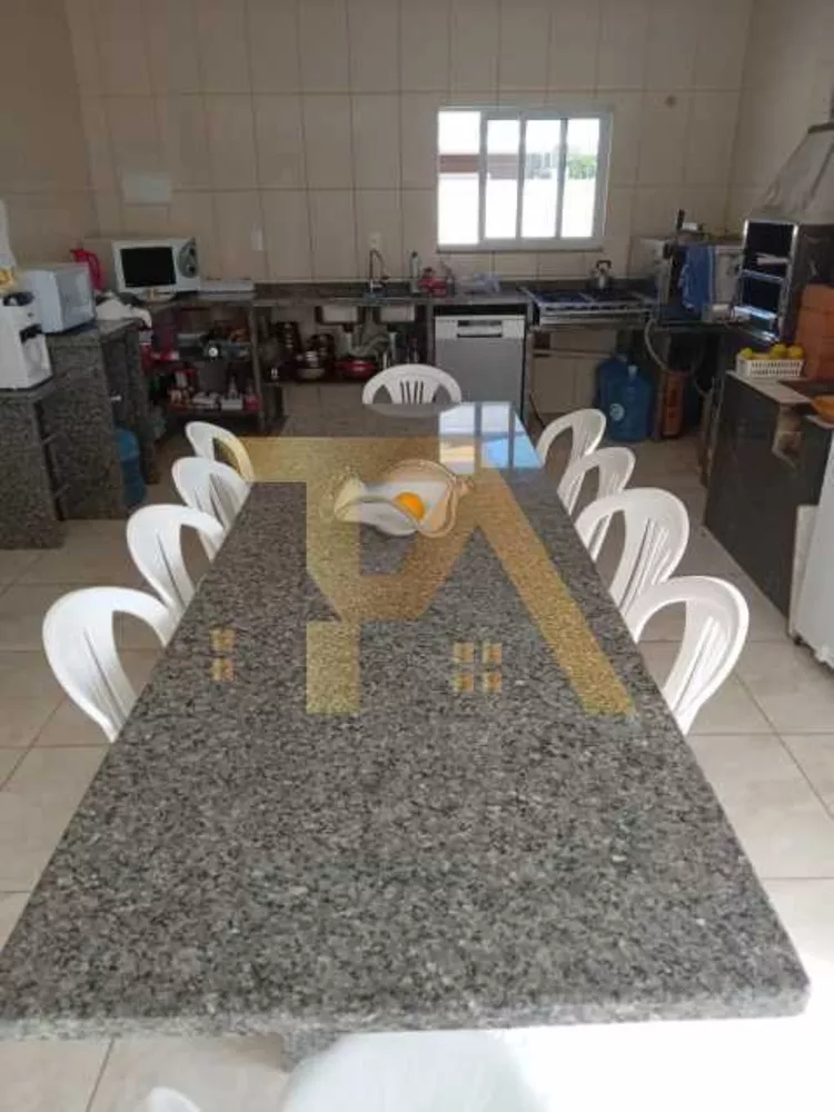 Casa, 4 quartos, 240 m² - Foto 8