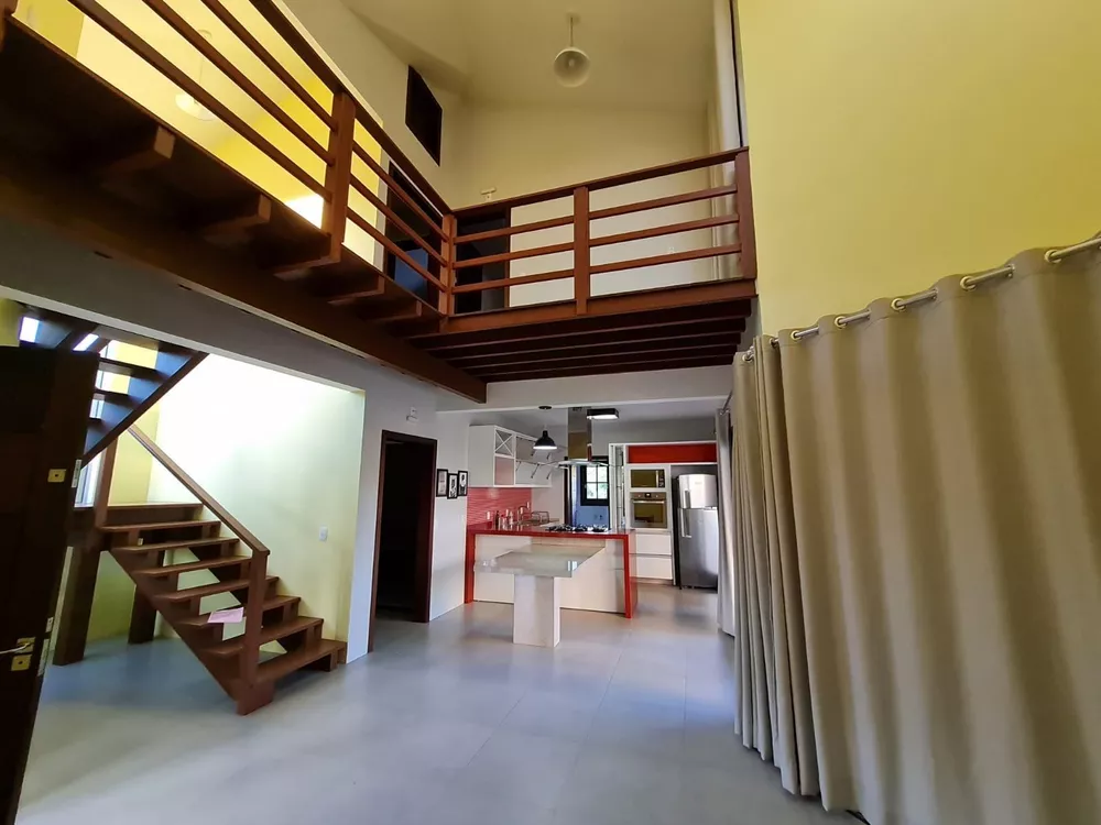 Casa à venda com 3 quartos, 240m² - Foto 7