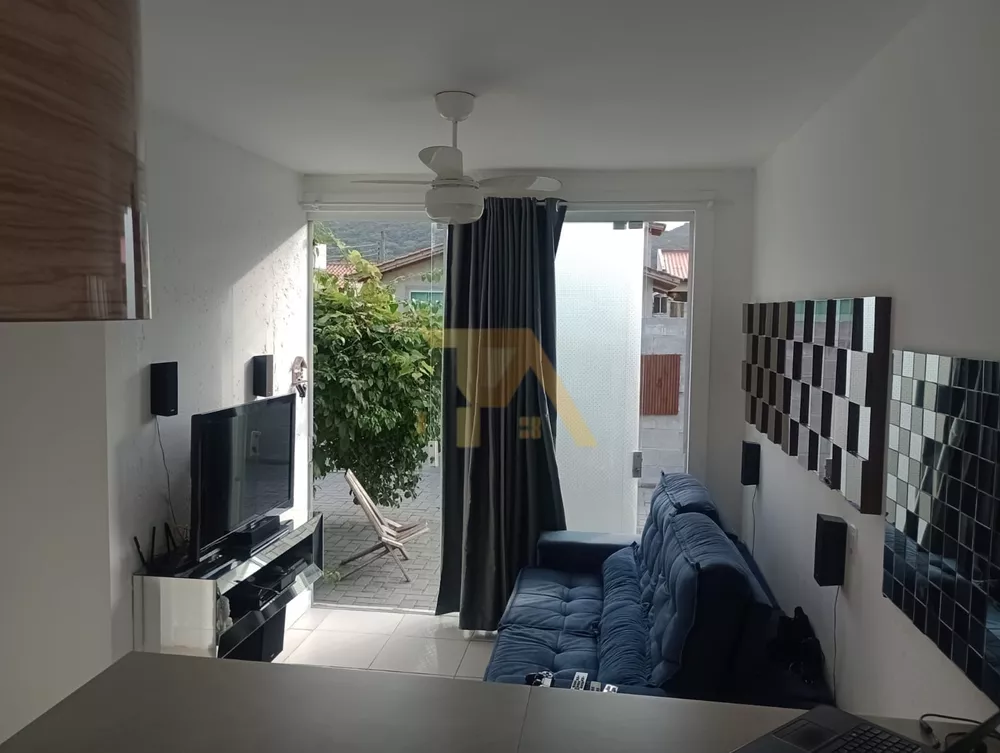 Casa à venda com 1 quarto, 60m² - Foto 4