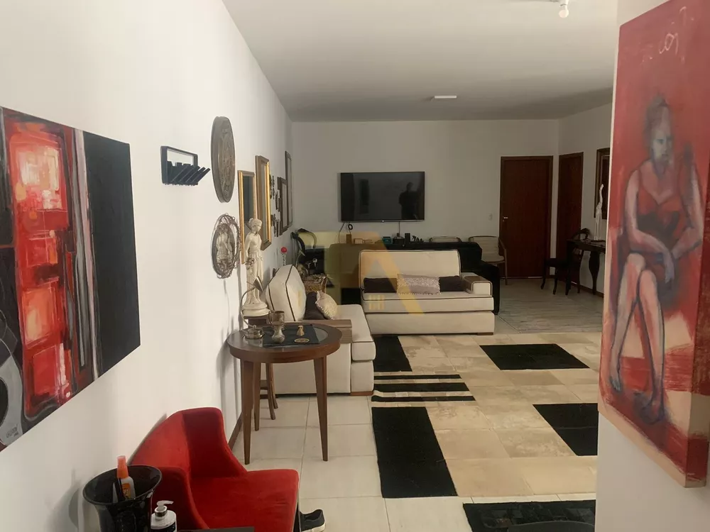 Apartamento à venda com 2 quartos, 142m² - Foto 1