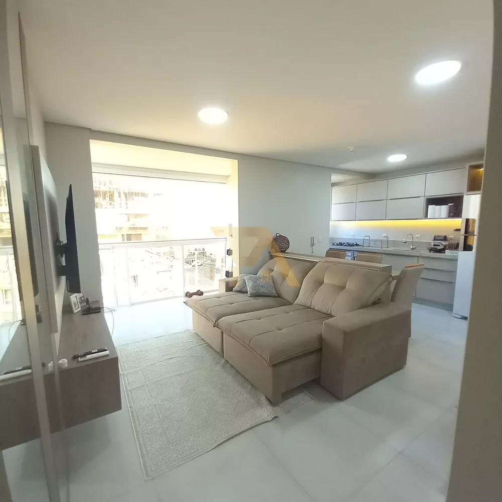 Apartamento à venda com 2 quartos, 68m² - Foto 2