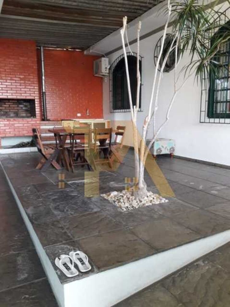 Casa, 2 quartos, 184 m² - Foto 1