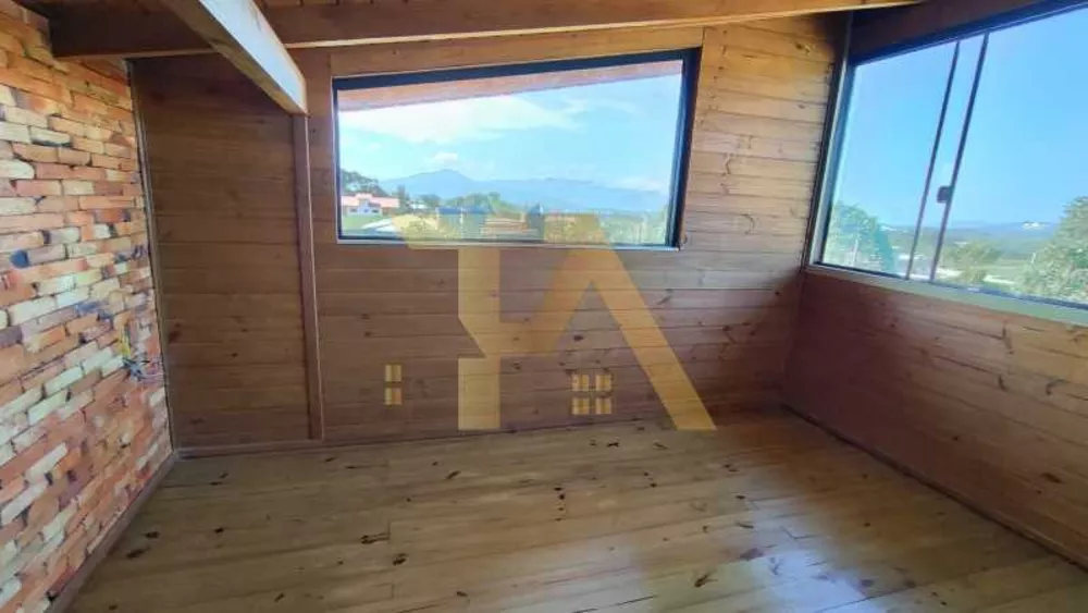 Casa à venda com 3 quartos, 122m² - Foto 2